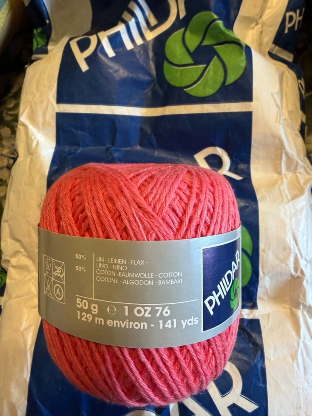 Phildar Lin-Coton Yarn - Coral Red stunning, azalea color. 10 balls new in paper